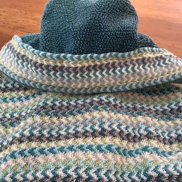 Hooded Beach Bath Towel - Picture 9 of 9